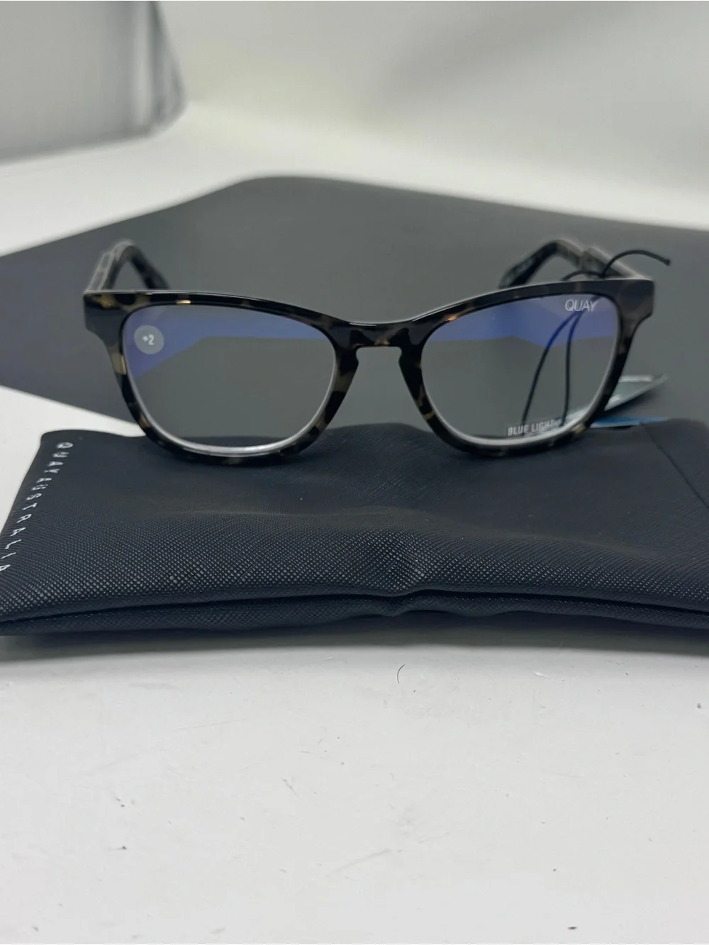 Quay Mini Hardwire Blue Light Glasses reading glasses +2.00 tortoise